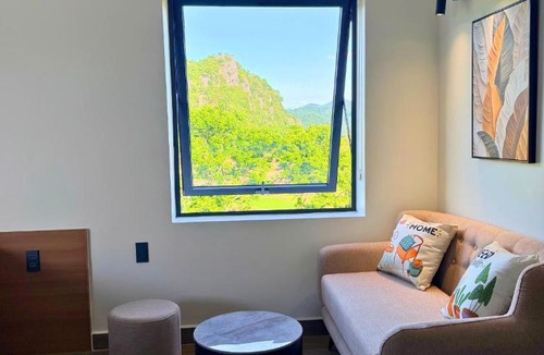 Phong Nha Bed & Breakfast | Wind Village