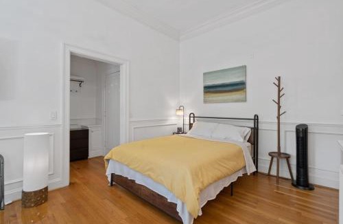 Belltown Apartment | Zen Gem Studio Downtown