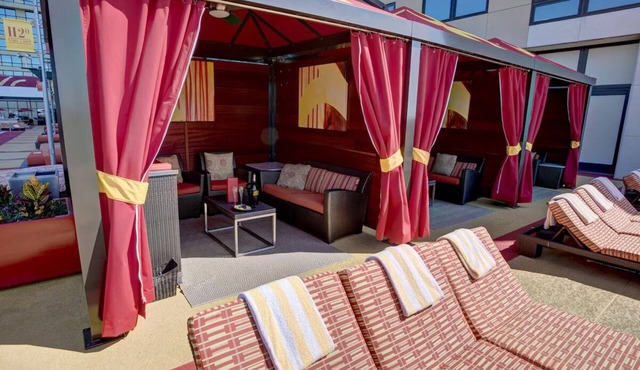 2 Double Bed Room, Golden Nugget, Rooftop Deck, Casino Access, Central Location in Atlantic City