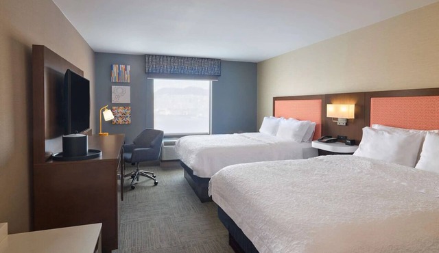 2 Units | Enjoy Providence Getaway – Indoor Pool + Free Hot Breakfast in Smithfield