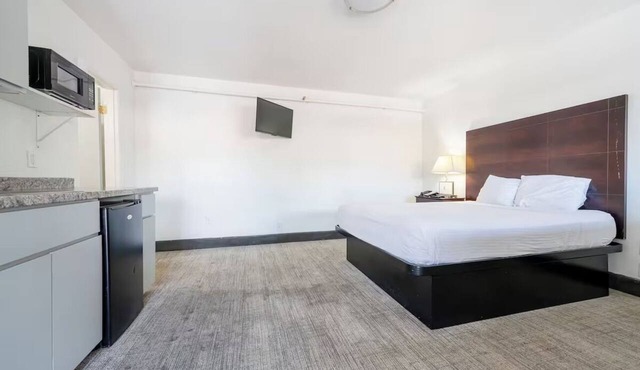 3 Functional Studios with Essentials Near Restaurants & Parks in Portland