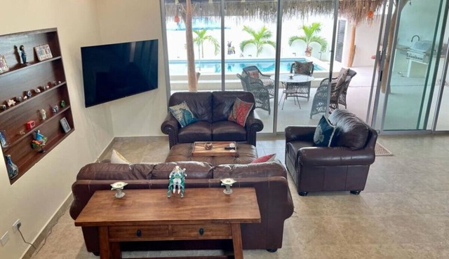 4 Bedroom Downtown Los Barriles, Casa Pina in Los Barriles
