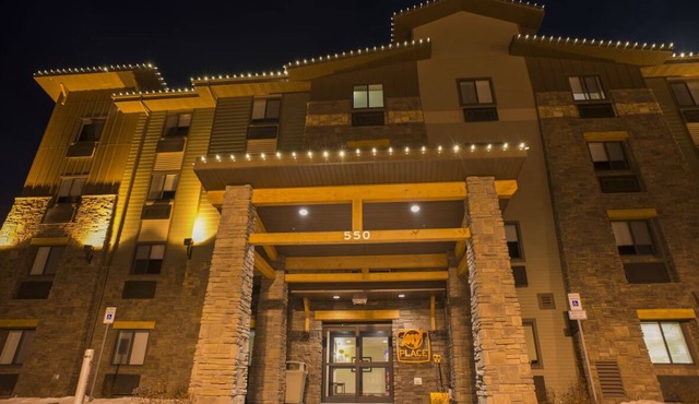 4 Rooms for Groups – Explore Bend’s Best Spots Together! in Bend