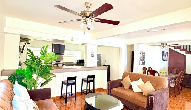 4BR Ensenada Home - Sleeps 8, Gated Parking near Downtown in Ensenada