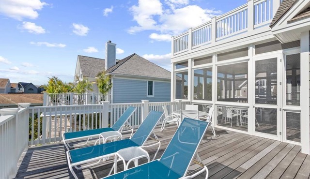 8-Bedroom Luxury Oceanview Home w/Rooftop Deck in Bethany Beach