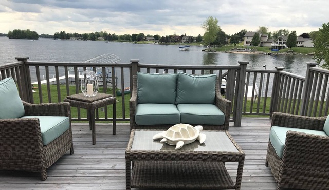 A beautiful beach hotel on Lake Lancer in Gladwin