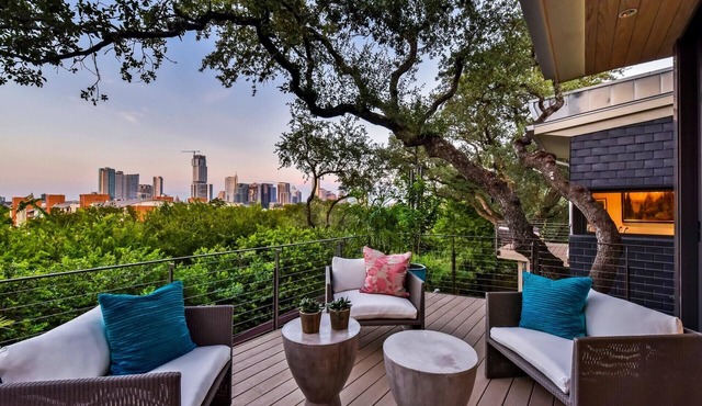 Above Capitol View I Skyline Views I Pool/Spa I Events I Weddings in Austin