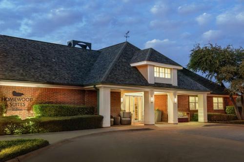 Addison Suites in Addison