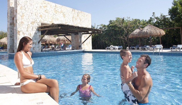 ALL INCLUSIVE 5 star resort, with VIP benefits, near Playa Del Carmen & Tulum in Akumal
