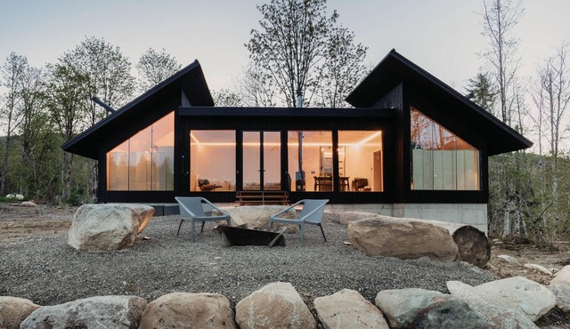 Amazing Falls Cabin - The Refuge at Kulshan in Maple Falls