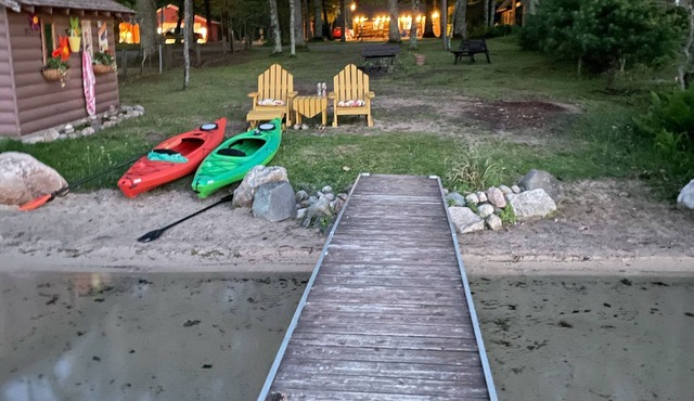 Authentic Log Cottage on Wolf Lake in Baldwin