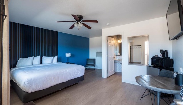 Balanced Rock Inn in Fruita