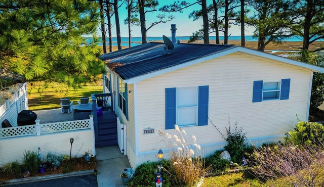 Bay Front Single Home - Assateague Pointe - In season weekly rental at 1,925 in Berlin