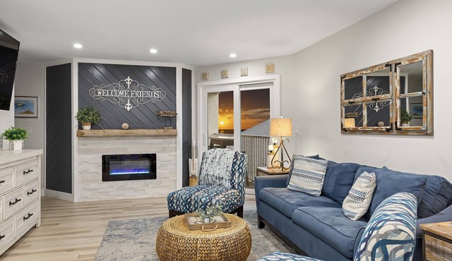 Beach condo with sunset views in Indian Rocks Beach