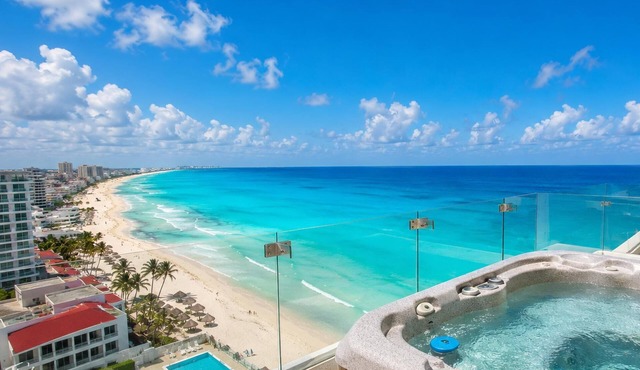 Beachfront – 16BR/13Bth – Penthouse Combo #31234 in Cancun