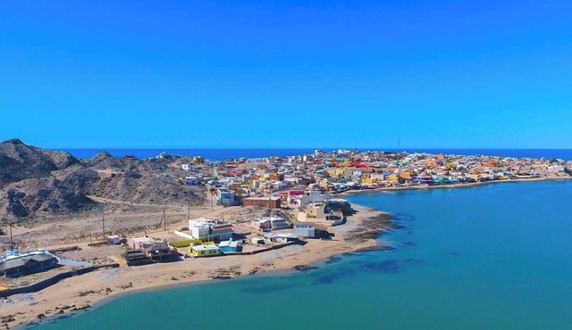 Beachfront Villa Sleeps 10 in Cholla Bay in Rocky Point