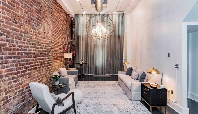 Beautiful & Extra Large Loft with 2 King Suites in Birmingham
