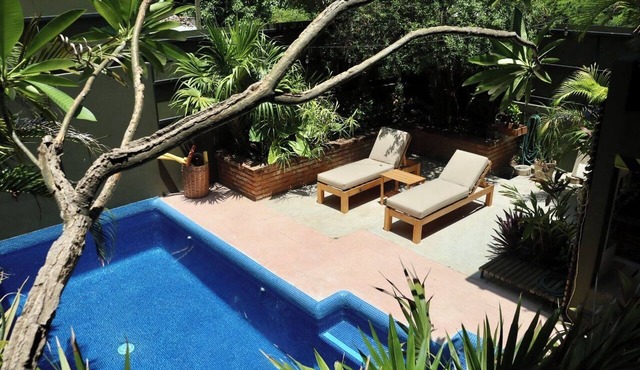 Beautiful home in La Punta with a private pool, rooftop terrace, and AC. in Puerto Escondido