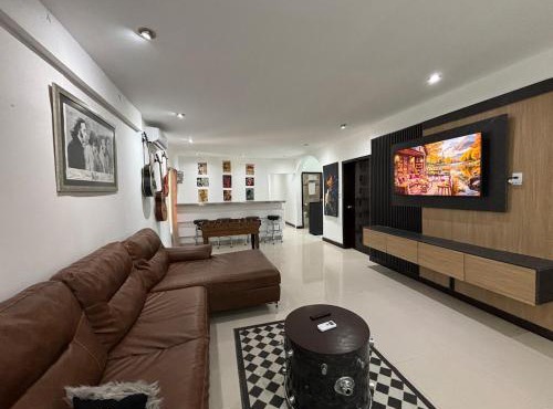 Beautiful large central house 500Mbps WiFi in Matamoros
