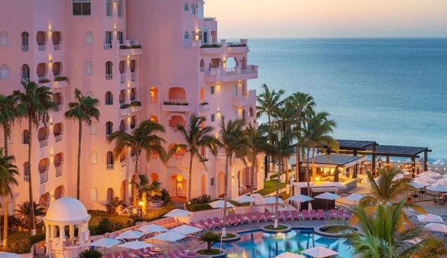 Beautiful Pueblo Bonito Rose Resort Junior Suite in Cabo San Lucas