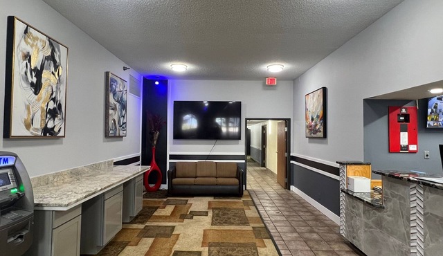 Blue Way Inn and Suites Eagan - 1 King Bed Studio Suite Non Smoking in Eagan