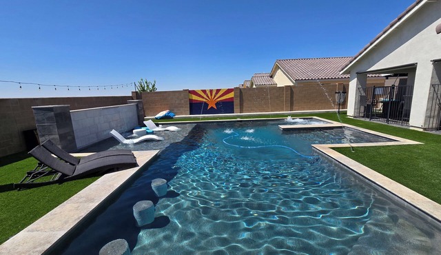 Boater/ATV getaway Huge heated pool with free private boat dock at lake Martinez in Yuma