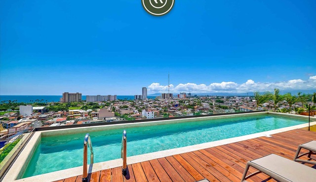 Brand New 1BR APT Right Next to City Center - Pool