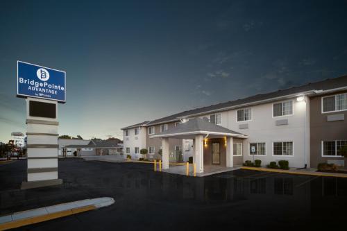 BridgePointe Advantage by BPhotels in Fremont