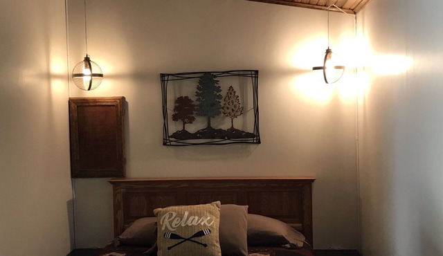 Bullwinkles Rustic Lodge in Poplar Bluff