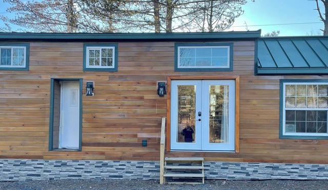 Cabin-style tiny home along best elk viewing road in Benezette
