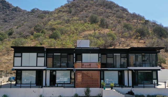 Casa Bimali. Increíbles montañas rodeando este cómodo espacio pet-friendly. in Malinalco