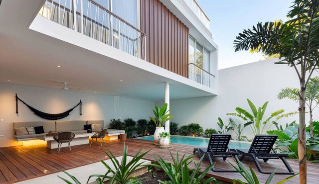 Casa del Paseo| Rooftop Bar + 2 Pools near Montejo in Mérida