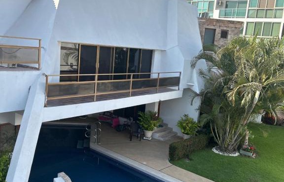 Casa Piramide in Peñita de Jaltemba