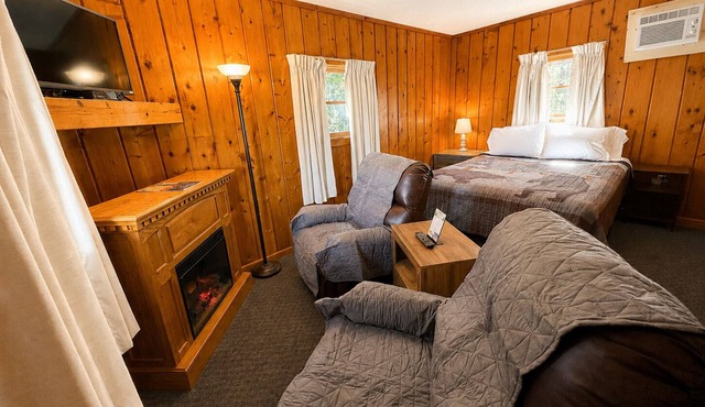 Cedars Motel in St Ignace