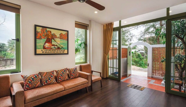 Charming Indochine 2-bedroom apartment with WiFi, AC in delightful Hội An