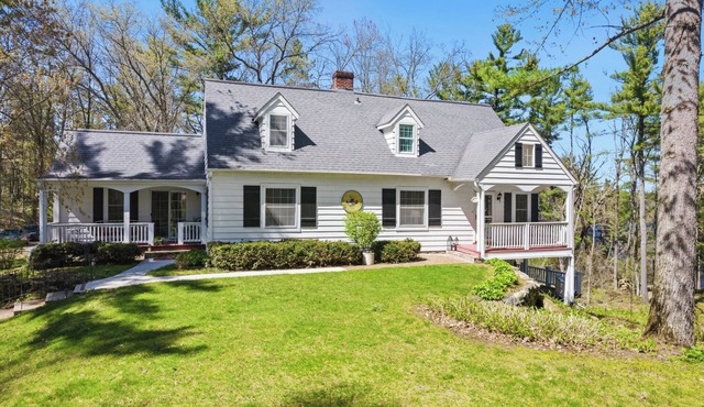 Charming Riverview Cottage Home in Black River Falls in Black River Falls