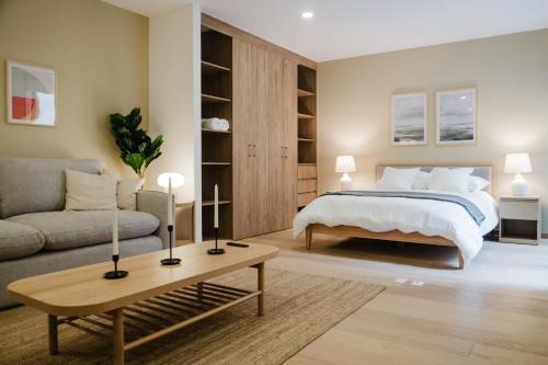 Chic Loft Near Roma Design, Comfort & Rooftop Pool in Mexico City