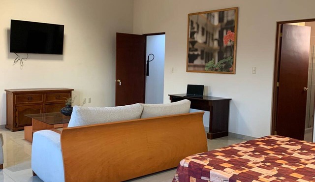 Cinco de Mayo Hotel in Querétaro