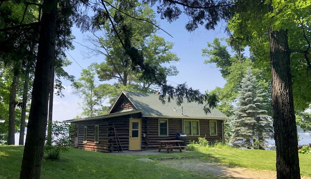 Classic Lakeside Log Cabin with Panoramic Views . Fish, Swim, Relax! in Longville