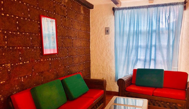 Comfy 4 Bedroom Town House Garden & Market Area in San Cristóbal de las Casas