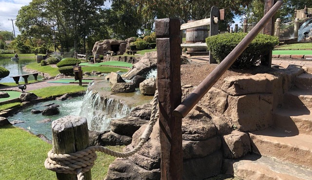 Comfort and Convenience! 2 Great Units! Near Pirate’s Cove Adventure Golf! in Duluth