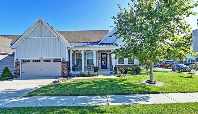 Comfortable and Spacious 5 Bed 3 Bath House in Bishops Landing Community! Wifi Available, Pools, Fitness Center, Tennis, Beach Shuttle, Playground! in Millville