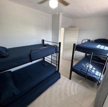 Comfortable apartment with parking, AC and Wi-Fi in Salinas in Salinas Victoria