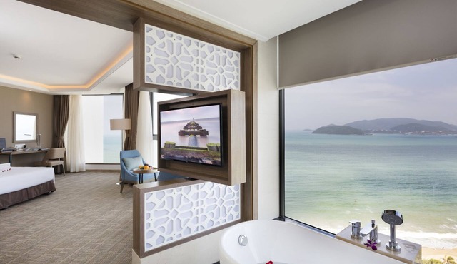 Comodo Nha Trang Hotel