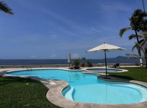 Condominio Los Corales in Manzanillo