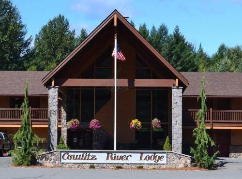 Cowlitz River Lodge in Packwood