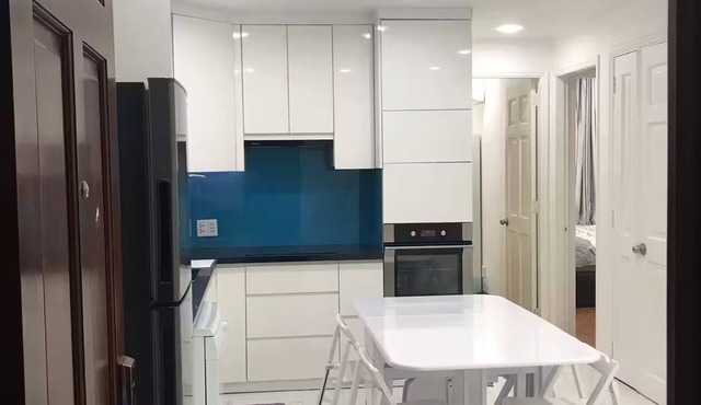 Cozy 2-bedroom apartment in tranquil Thành phố Hồ Chí Minh with AC