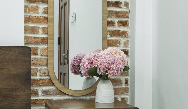 Cozy Studio-Private Bath-Near Metro-Free Laundry