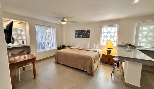 COZY STUDIO WITH FULL KITCHEN ★ AMAZING LOCATION in Cancún
