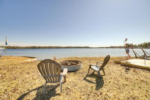 Deck & Scenic Views: Lakefront Cottage in Hale! in Hale